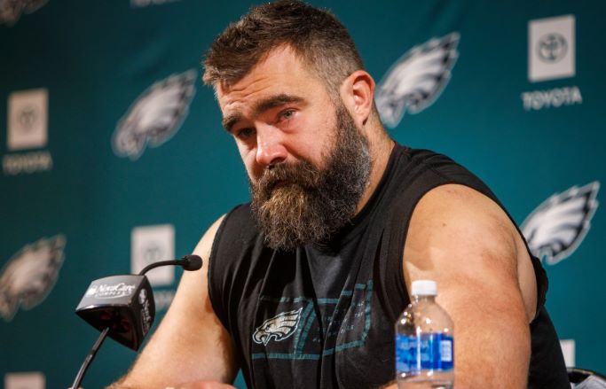 Jason Kelce announced his retirement in an emotional speech that had him teary-eyed. (Credit- Alejandro A. Alvarez / Staff Photographer)